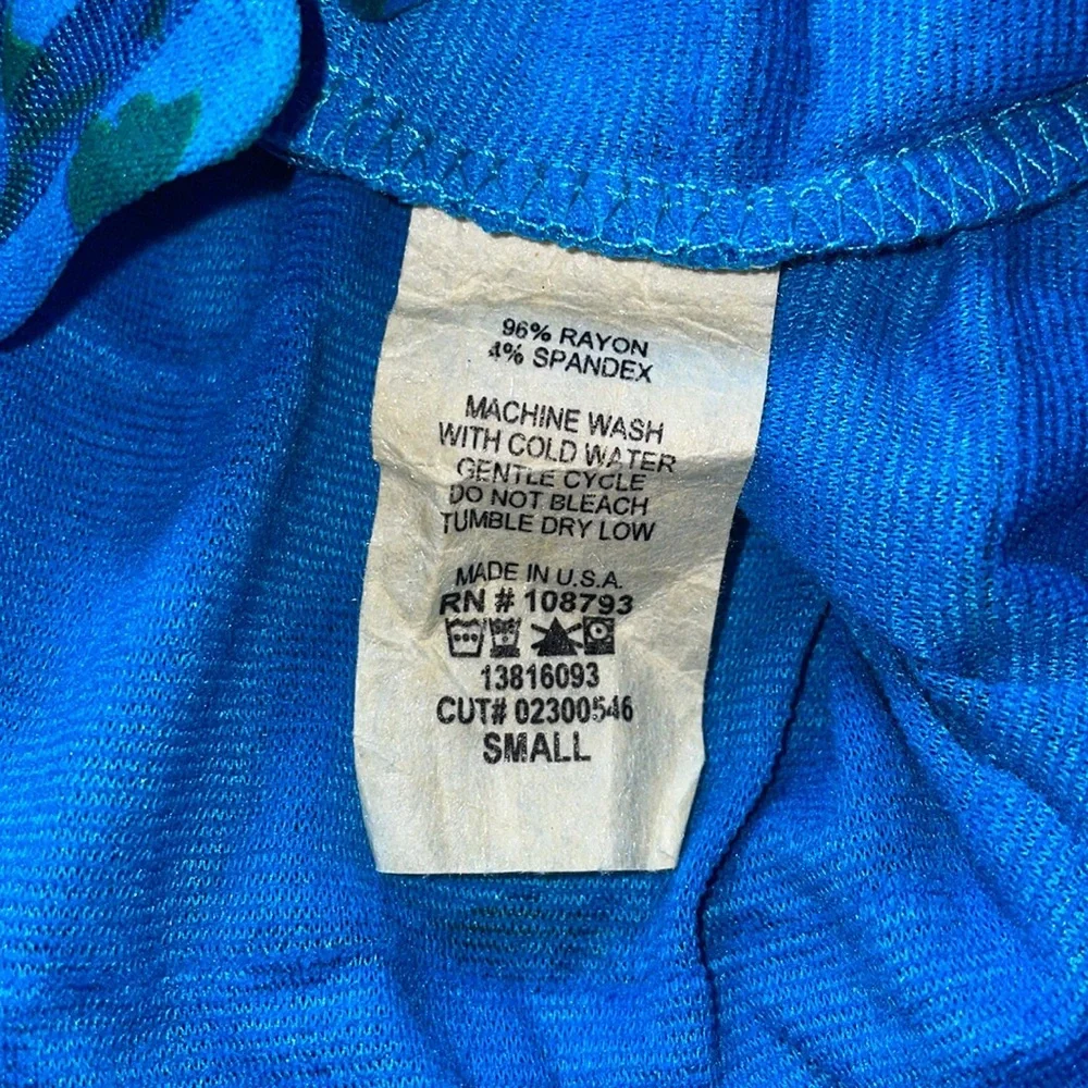 NWOT.  Cubism - woman’s sleeveless dress.  size small - Picture 5 of 6